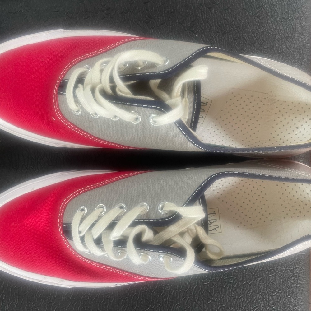 Converse Jack Purcell Low-Top Sneakers in Gray & Red